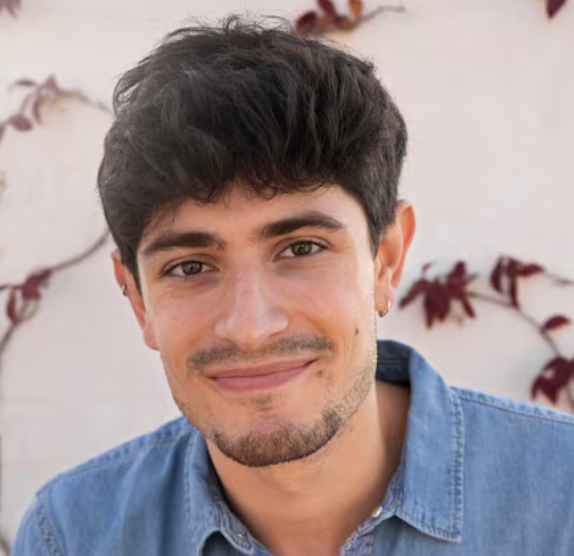 <em>Alejandro P.</em>